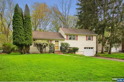 22 Springbrook Road, Livingston, NJ 07039 - Photo 3