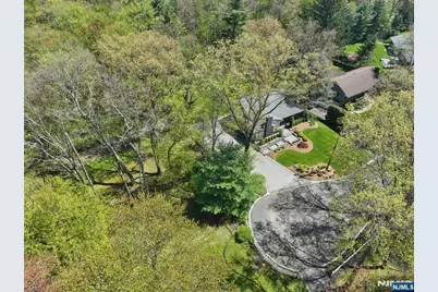 586 Sparrowbush Road, Wyckoff Township, NJ 07481 - Photo 41