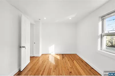 330 Hoover Avenue, Bloomfield, NJ 07003 - Photo 15