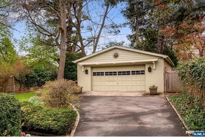 111 Montclair Avenue, Montclair, NJ 07042 - Photo 43