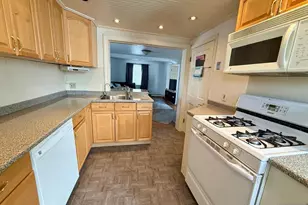 80 Roosevelt Ave, Bergenfield, NJ 07621 - Photo 9