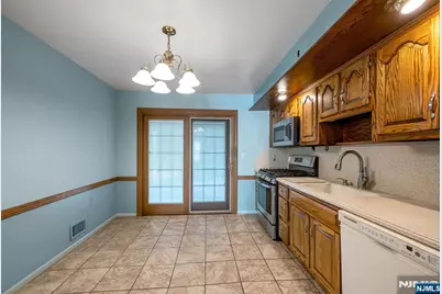 109 Dogwood Court, Westwood, NJ 07675 - Photo 7