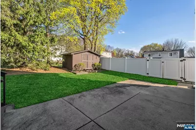 109 Dogwood Court, Westwood, NJ 07675 - Photo 23
