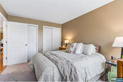 8 Quartz Lane, Paterson, NJ 07501 - Photo 15