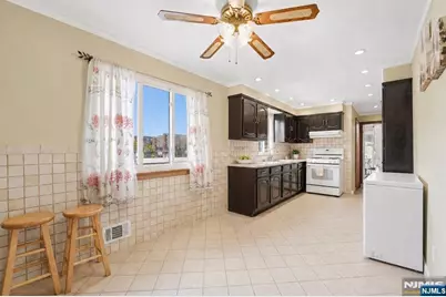 331 Essex Street, Harrison, NJ 07029 - Photo 15