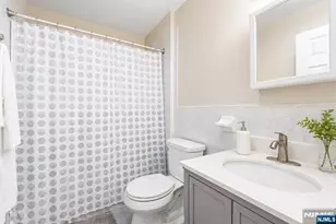 331 Essex St, Harrison, NJ 07029 - Photo 11