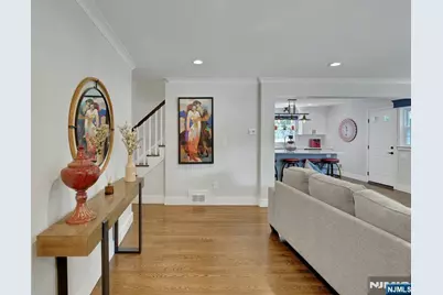 7 Hawthorne Avenue, Glen Ridge, NJ 07028 - Photo 5