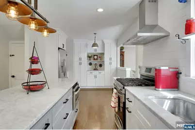 7 Hawthorne Avenue, Glen Ridge, NJ 07028 - Photo 13