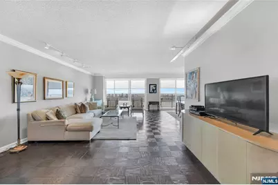 1530 Palisade Avenue 27K #27K, Fort Lee, NJ 07024 - Photo 3