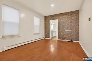 1110 Hampton Pl, Elizabeth, NJ 07201 - Photo 7