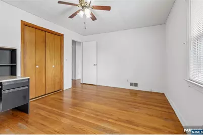 215 Henley Avenue, New Milford, NJ 07646 - Photo 21