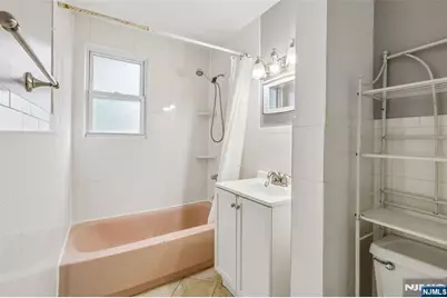 215 Henley Avenue, New Milford, NJ 07646 - Photo 29