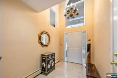 702 Holly Court T125 #T125, Norwood, NJ 07648 - Photo 7