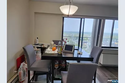 233 12th Street 4E #4E, Palisades Park, NJ 07650 - Photo 5
