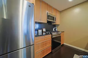 33 Markham Circle 91, Englewood, NJ 07631 - Photo 13