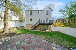 8 Mountainside Dr, Wayne, NJ 07470 - Photo 27
