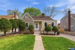 55 Huntting Dr, Dumont, NJ 07628 - Photo 3