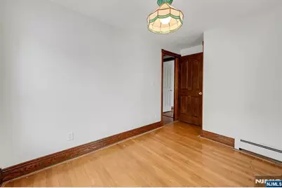 611 5th Avenue, Lyndhurst Township, NJ 07071 - Photo 19