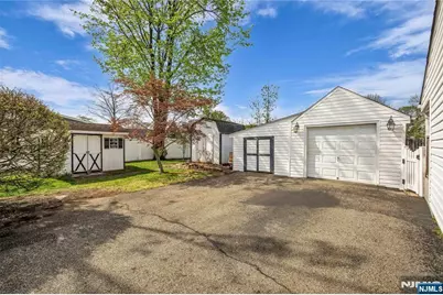 11 Meyer Place, Pequannock Township, NJ 07444 - Photo 3