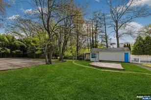 631 Montview Pl, River Vale Township, NJ 07675 - Photo 7