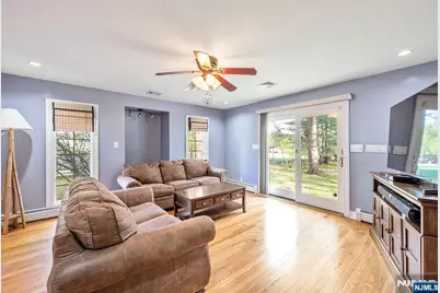 631 Montview Place, River Vale Township, NJ 07675 - Photo 9