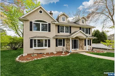631 Montview Place, River Vale Township, NJ 07675 - Photo 1