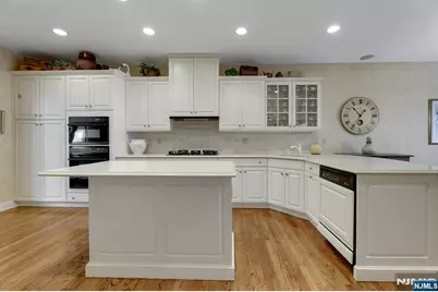 278 Hampshire Ridge 278 #278, Park Ridge, NJ 07656 - Photo 13