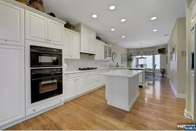 278 Hampshire Ridge 278 #278, Park Ridge, NJ 07656 - Photo 15