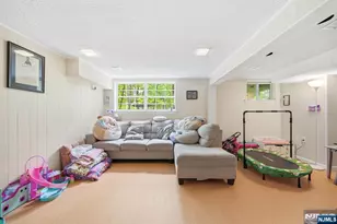 15 Dena Dr, Wanaque, NJ 07465 - Photo 11