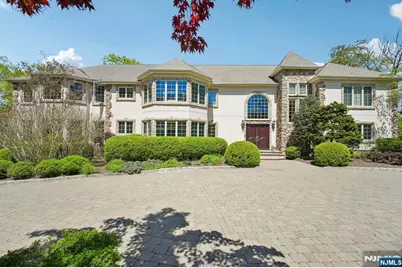 554 Hampton Hill Road, Franklin Lakes, NJ 07417 - Photo 1