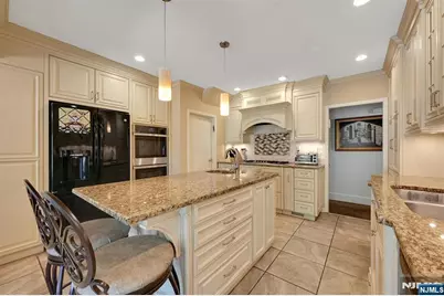 1334 Pennington Road, Teaneck Township, NJ 07666 - Photo 9