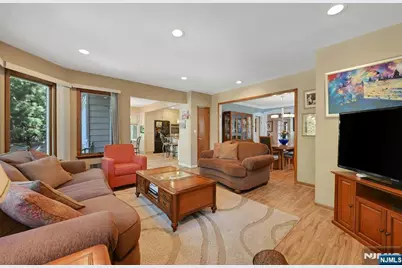 1334 Pennington Road, Teaneck Township, NJ 07666 - Photo 15