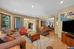 1334 Pennington Rd, Teaneck Township, NJ 07666 - Photo 15