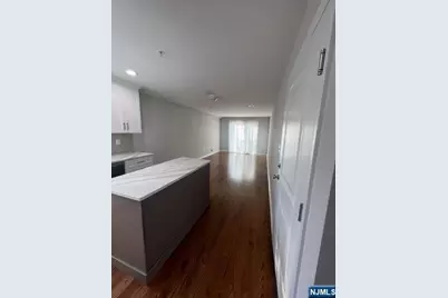 66 Delaware Street, Elizabeth, NJ 07206 - Photo 5