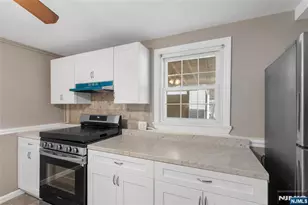 334 Pine St, Pompton Lakes, NJ 07442 - Photo 9