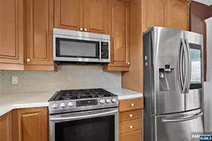 334 Pine St, Pompton Lakes, NJ 07442 - Photo 21