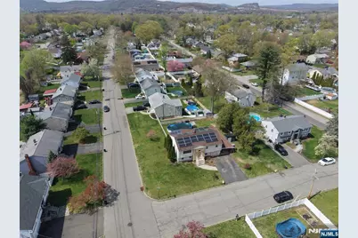 334 Pine Street, Pompton Lakes, NJ 07442 - Photo 47