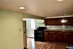 84 12th St, Hawthorne, NJ 07506 - Photo 3