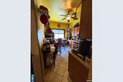 557 Hudson Avenue, Weehawken, NJ 07086 - Photo 23