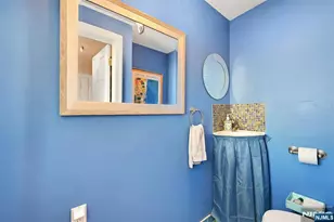 581 Northumberland Rd, Teaneck Township, NJ 07666 - Photo 13