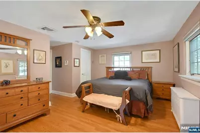 581 Northumberland Road, Teaneck Township, NJ 07666 - Photo 15