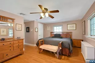 581 Northumberland Rd, Teaneck Township, NJ 07666 - Photo 15
