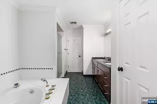 42 Nugent Dr, Clifton, NJ 07012 - Photo 25