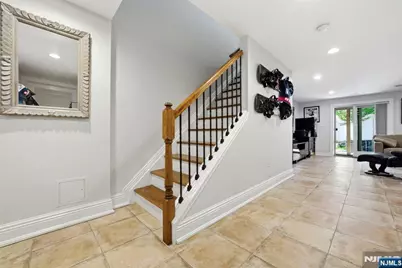 427 Lawton Avenue, Cliffside Park, NJ 07010 - Photo 37