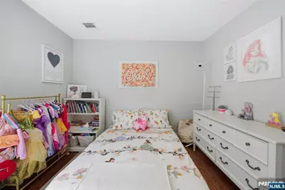 427 Lawton Avenue, Cliffside Park, NJ 07010 - Photo 35