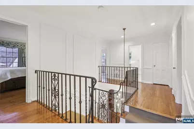 215 Beechwood Road, Ridgewood, NJ 07450 - Photo 17
