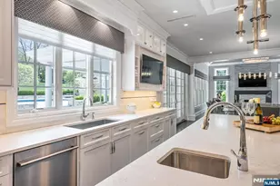 236 E Saddle River Rd, Saddle River, NJ 07458 - Photo 17