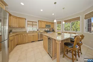 236 Dixon Ave, Dumont, NJ 07628 - Photo 9