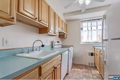 90 Prospect Avenue 7A #7A, Hackensack, NJ 07601 - Photo 5