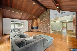 77 MacArthur Dr, Clifton, NJ 07013 - Photo 3